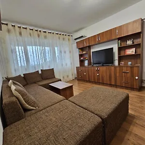 Apartament Like Comfort 3 For Families And Groups With Full Kitchen And Free Parking, Bucureşti